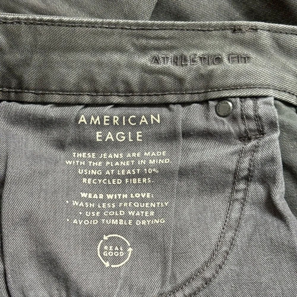American Eagle Men’s AirFlex Athletic Fit Low waisted Gray Jeans Size 30x30